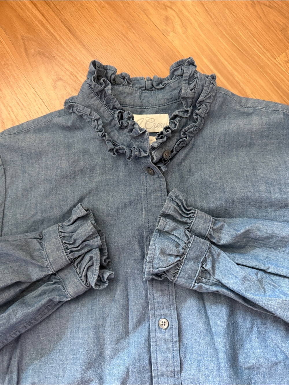 J. Crew Chambray Ruffle Collar Button-Up Blouse sz 10 - Picture 4 of 7